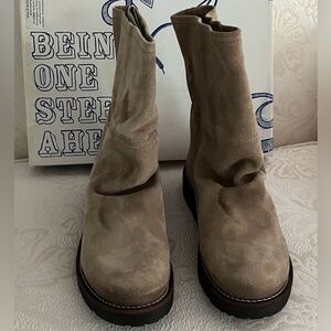 Bronx taupe dirt/SDE suede leather boots-NWT and box!